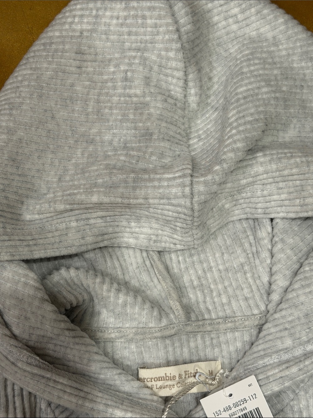 Sweater Subcategory Identification - Picture 3 of 7